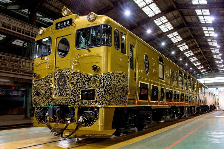 JRKYUSHU SWEET TRAIN「或る列車」